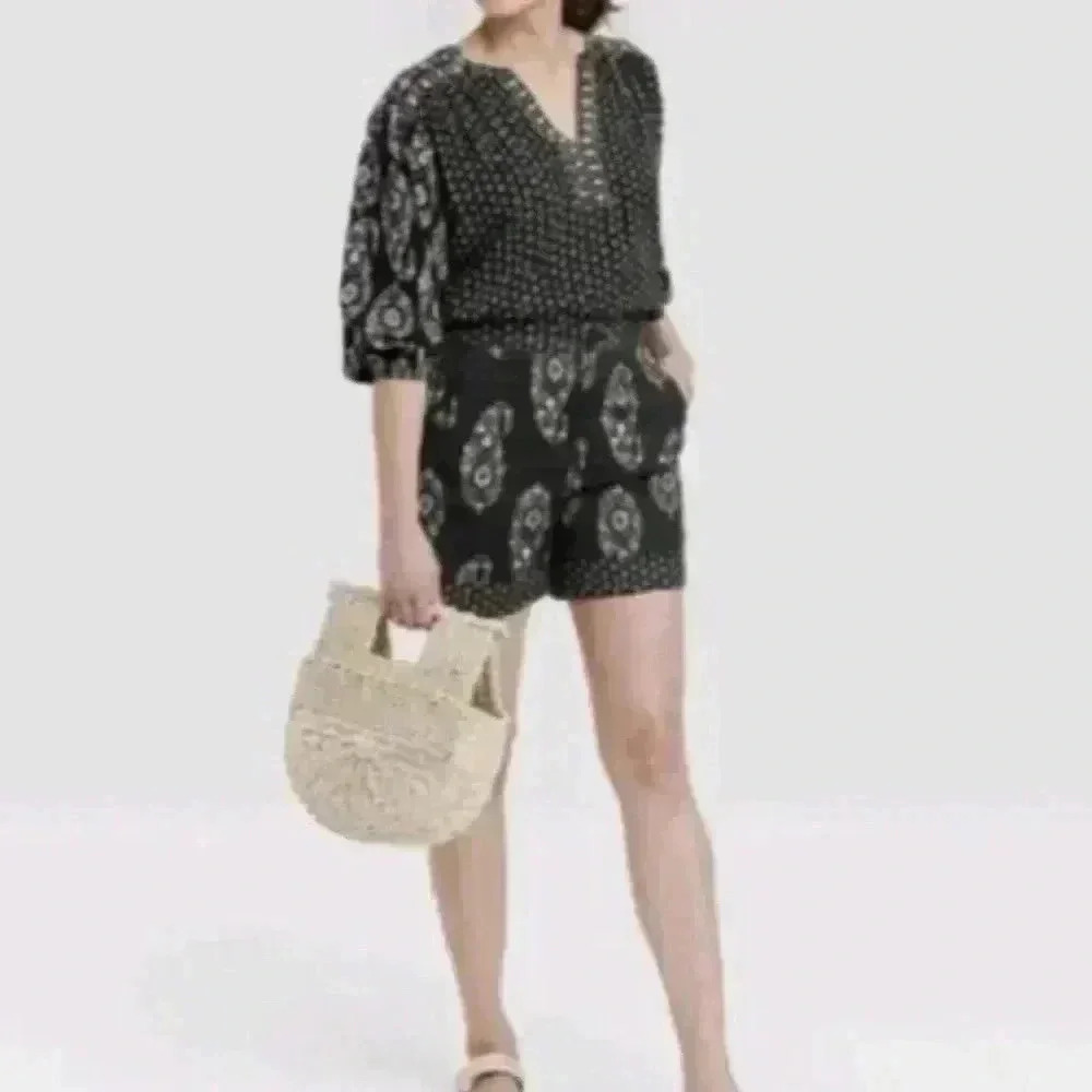 Knox Rose High-Rise Relaxed Fit Pull-On Shorts Black Paisley size XXL